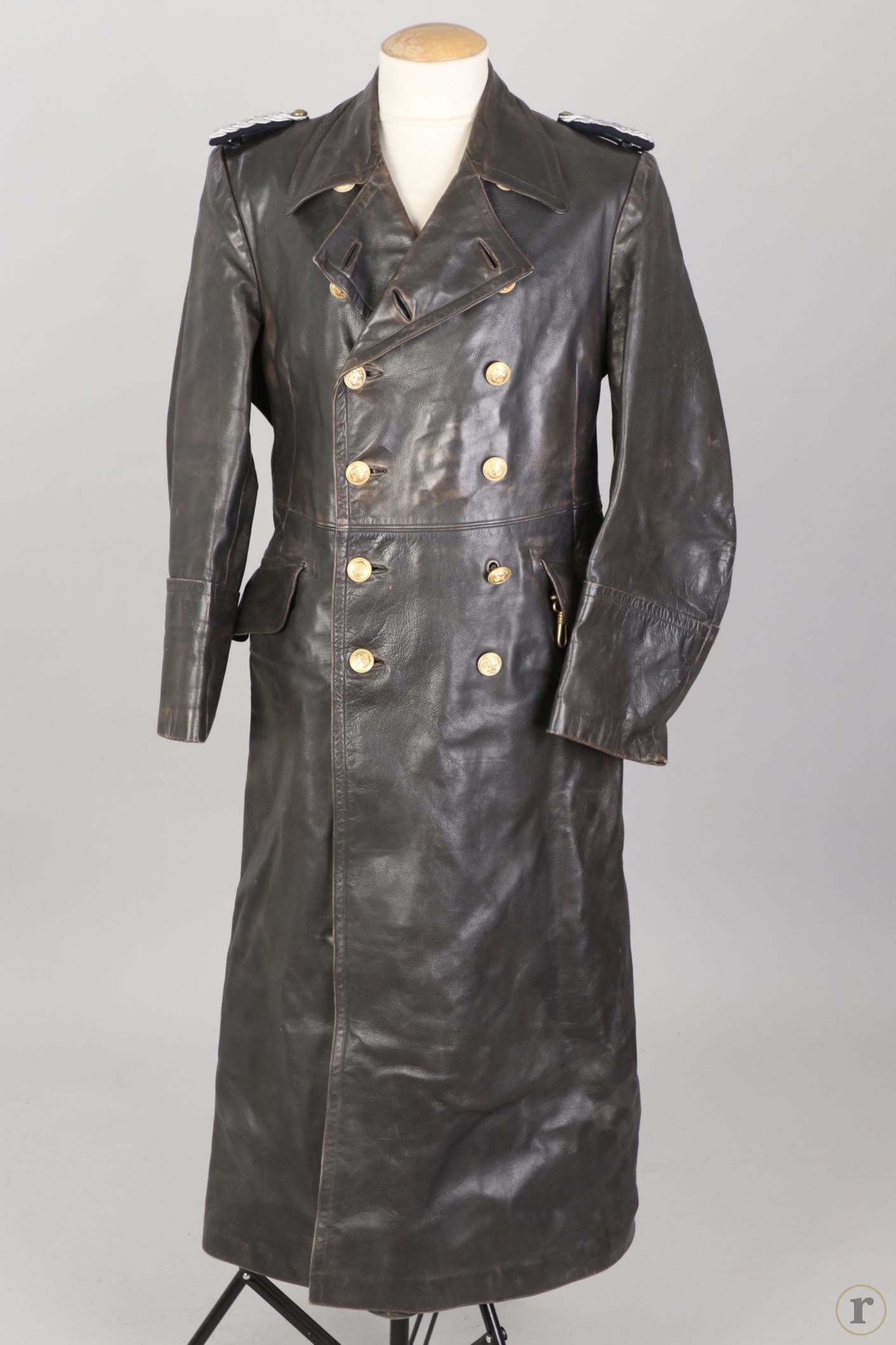 ratisbon's | Kriegsmarine officer's leather coat with dagger hangers ...